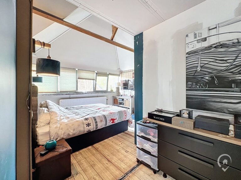 Condrogest - Commerce avec logement à vendre à Ciney, sur l'axe principal