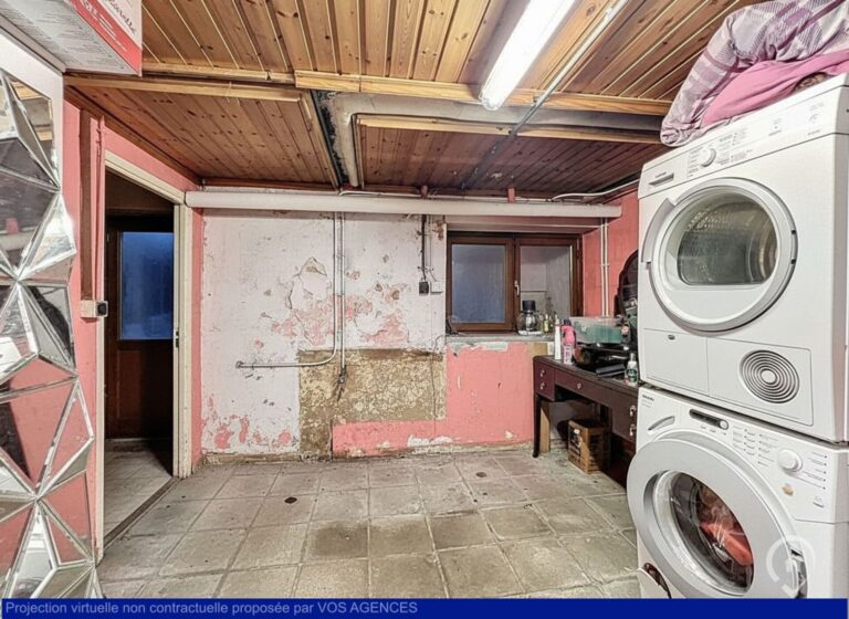 Condrogest - Commerce avec logement à vendre à Ciney, sur l'axe principal