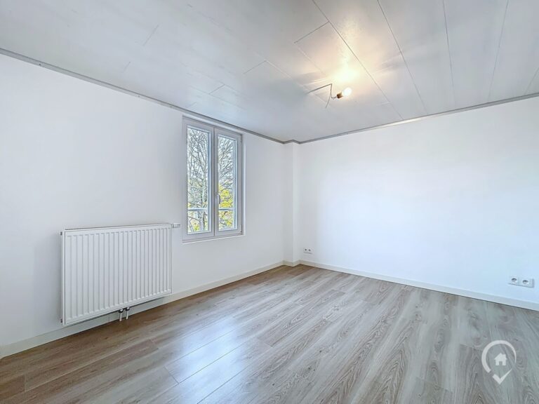 Condrogest - SOUS OPTION !!! Maison rénovée 2 chambres avec jardin – PEB B