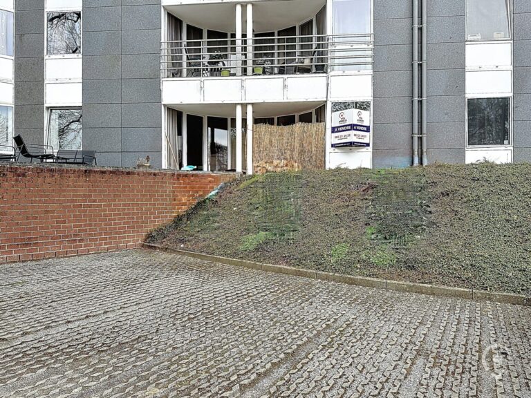 Condrogest - Appartement rez-de-chaussée 2 chambres à vendre à Ciney