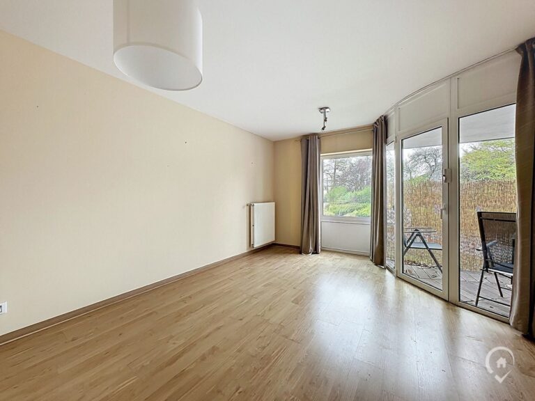 Condrogest - Appartement rez-de-chaussée 2 chambres à vendre à Ciney