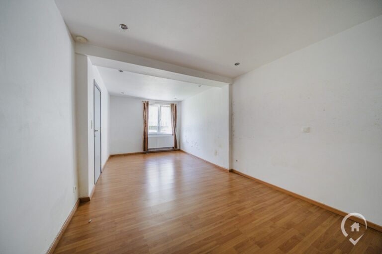 Condrogest - Maison de plain-pied 2 chambres à vendre à Dinant