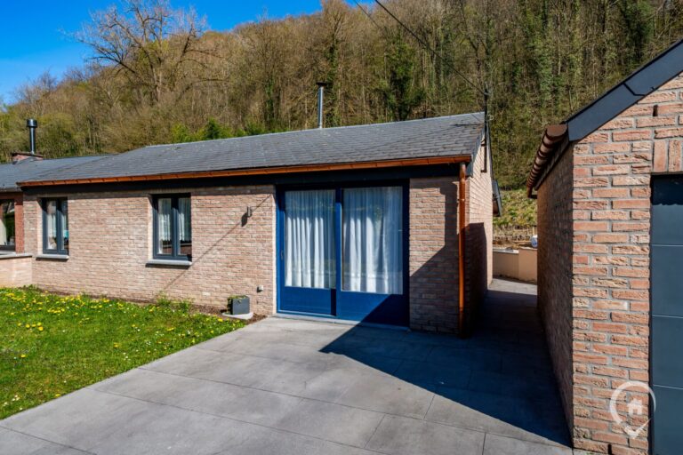 Condrogest - Maison de plain-pied 2 chambres à vendre à Dinant