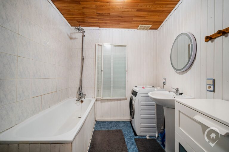 Condrogest - Maison en pierre du pays 2 chambres à vendre à Hastière