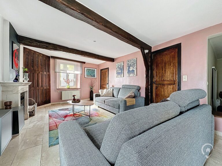 Condrogest - Maison en pierre 3 chambres à vendre à Fays