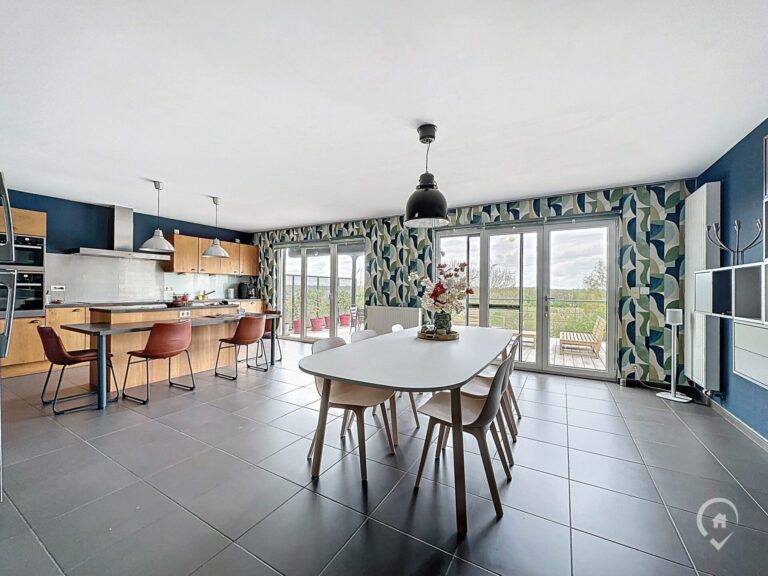 Condrogest - Maison en pierre 3 chambres à vendre à Fays