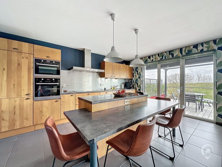 Condrogest - Maison en pierre 3 chambres à vendre à Fays