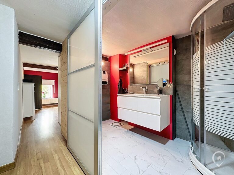 Condrogest - Maison en pierre 3 chambres à vendre à Fays