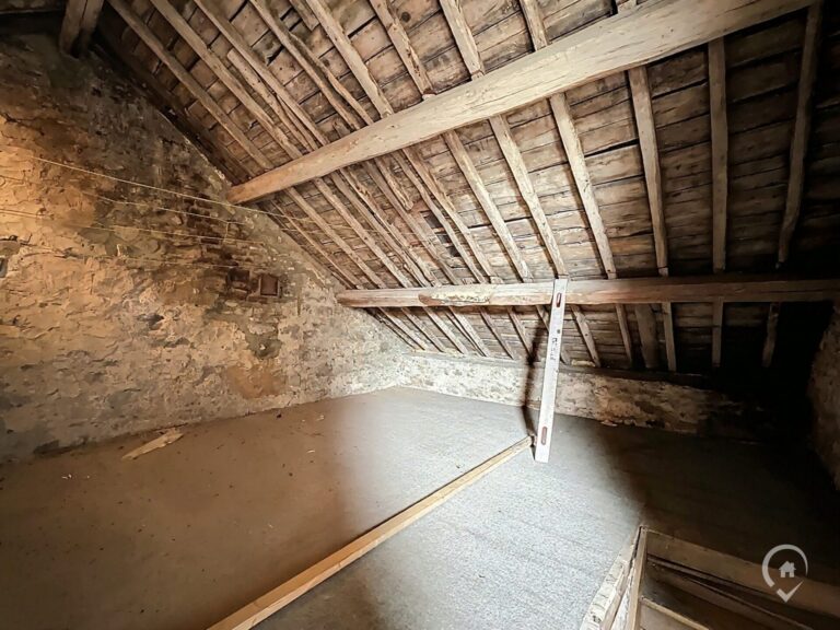 Condrogest - Maison en pierre 3 chambres à vendre à Fays