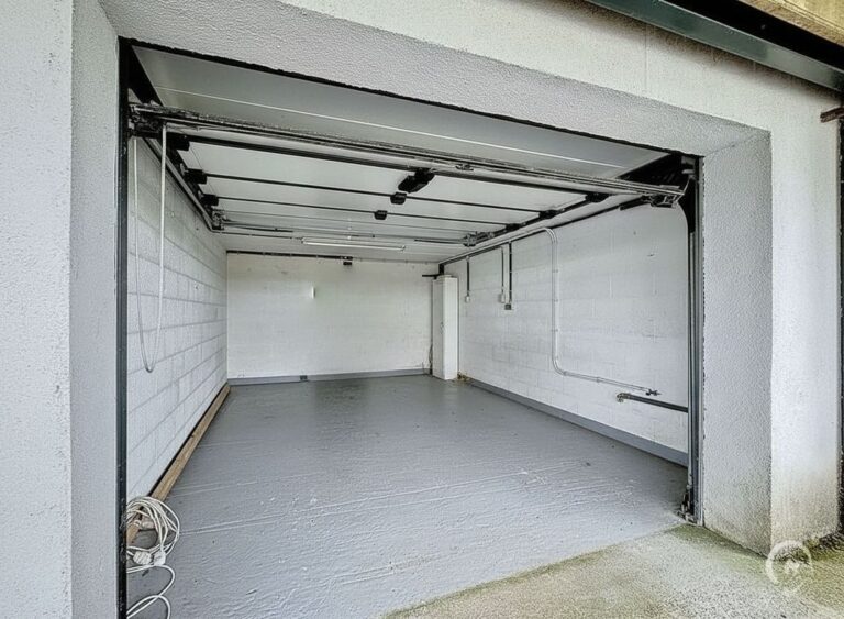 Condrogest - Maison en pierre 3 chambres à vendre à Fays