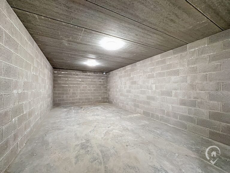 Condrogest - Appartement rez 3 chambres avec jardin à vendre à Yvoir