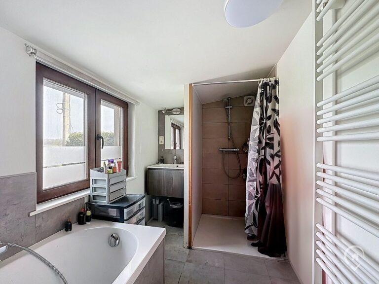 Condrogest - SOUS OPTION !!! Maison de plain-pied 3 chambres à vendre à Schaltin