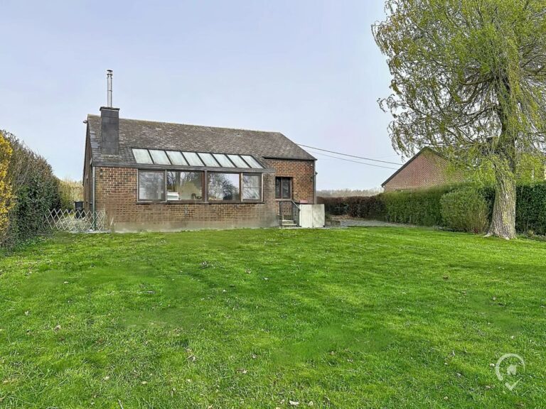 Condrogest - SOUS OPTION !!! Maison de plain-pied 3 chambres à vendre à Schaltin