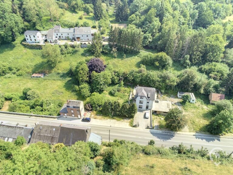 Condrogest - Terrain à bâtir à vendre à proximité du centre de Dinant