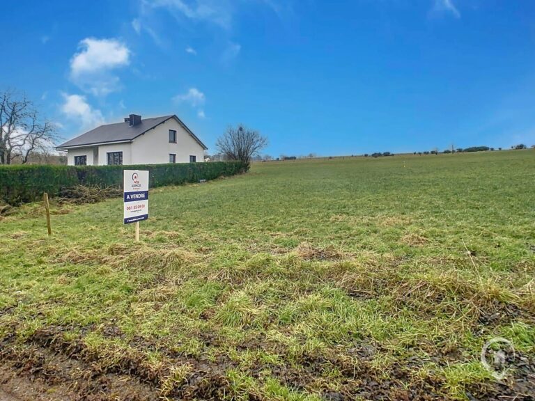 Condrogest - Belle parcelle à bâtir de 9 ares à vendre à Bertrix