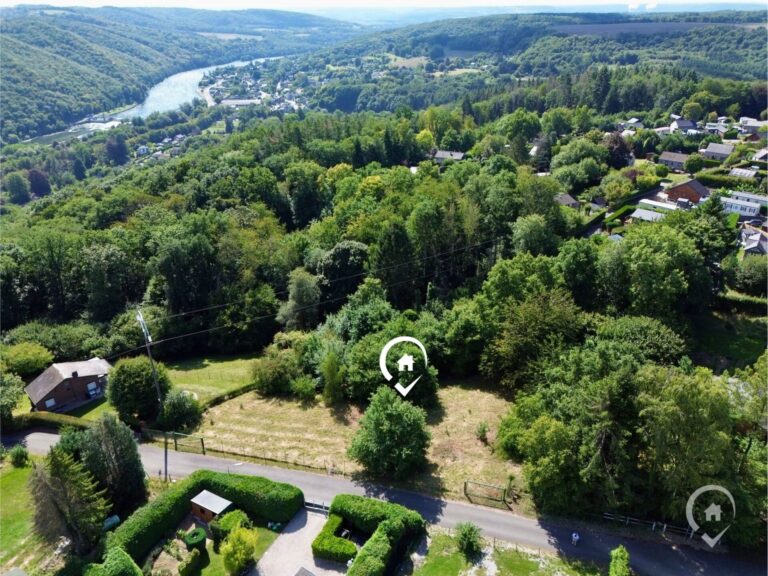 Condrogest - Terrain de 35 ares à vendre à Hastière