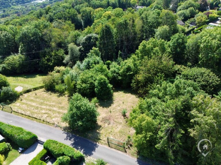 Condrogest - Terrain de 35 ares à vendre à Hastière