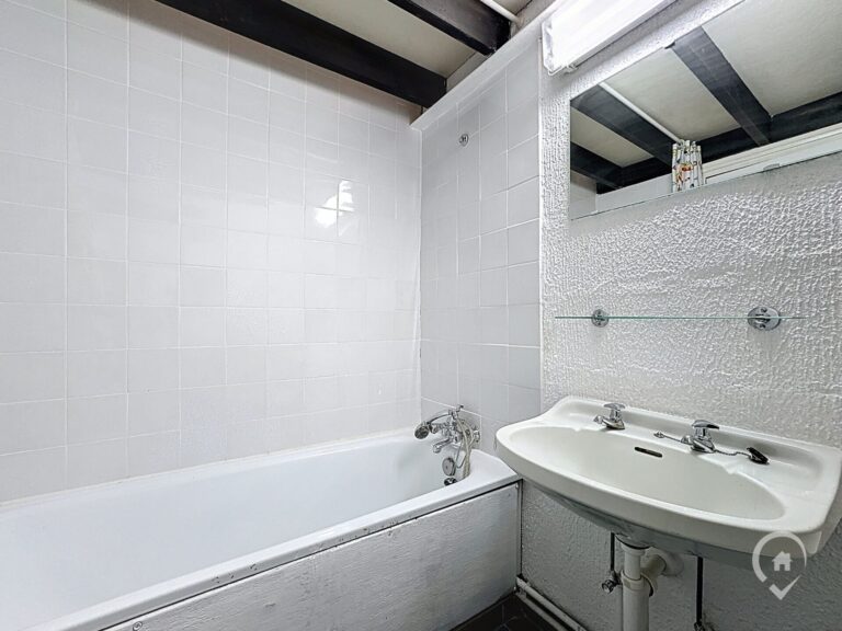 Condrogest - Bungalow 2 chambres sur les hauteurs d'Hastière à vendre