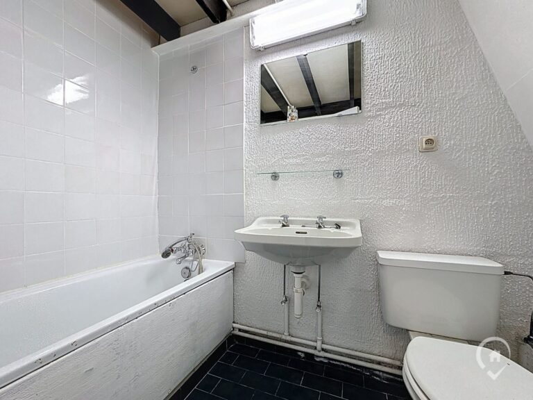 Condrogest - Bungalow 2 chambres sur les hauteurs d'Hastière à vendre