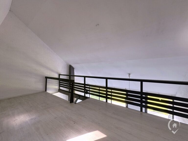 Condrogest - Bungalow 2 chambres sur les hauteurs d'Hastière à vendre