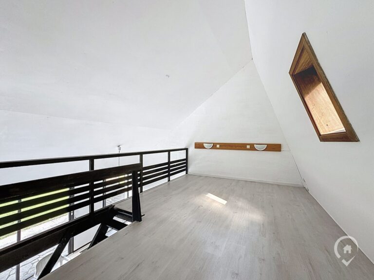 Condrogest - Bungalow 2 chambres sur les hauteurs d'Hastière à vendre