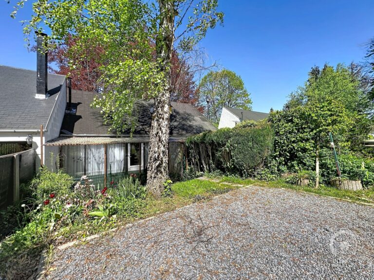 Condrogest - Bungalow à vendre à Hastière