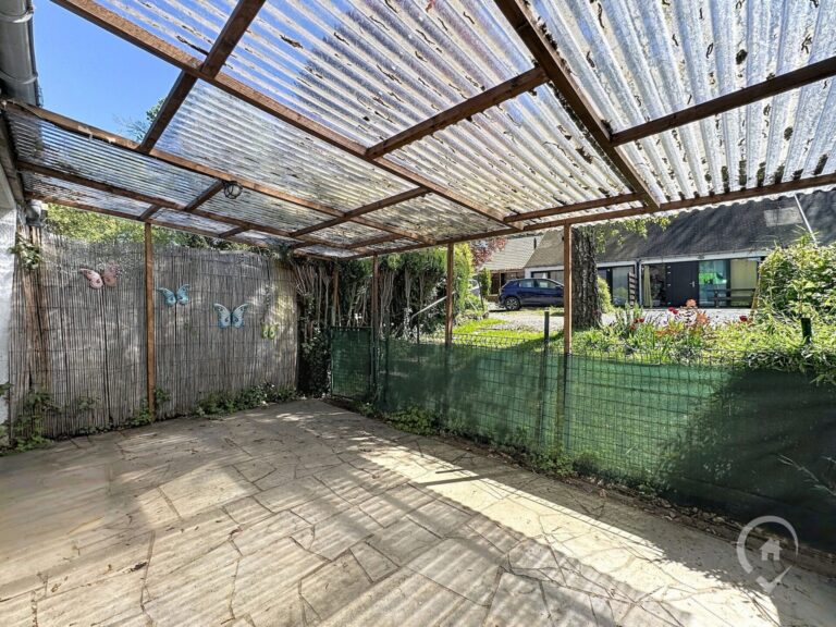 Condrogest - Bungalow à vendre à Hastière