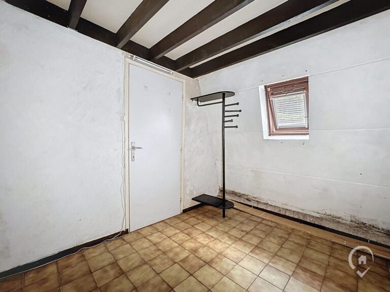 Condrogest - Bungalow 2 chambres avec terrasse à vendre à Hastière