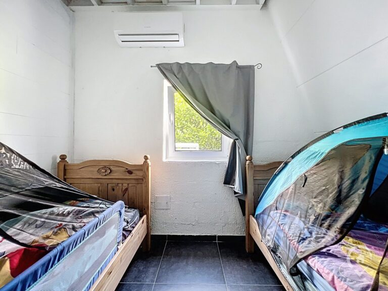 Condrogest - Bungalow 2 chambres avec terrasse à vendre à Hastière