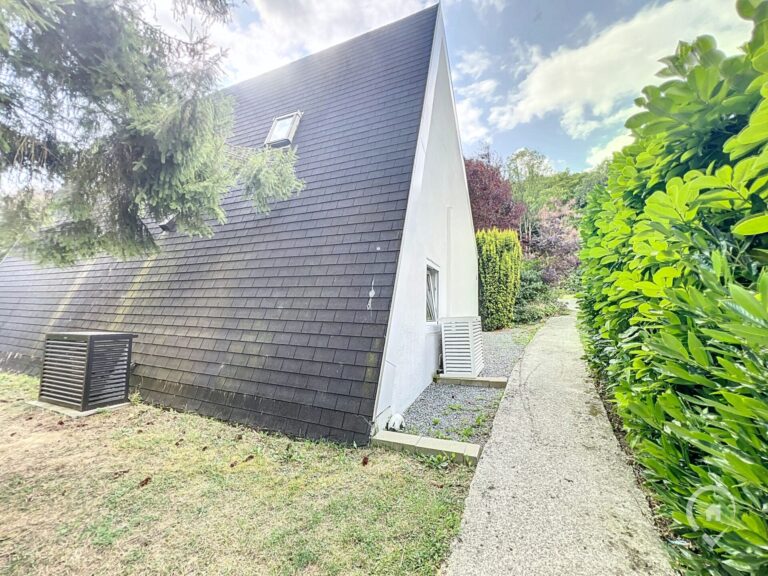 Condrogest - Bungalow 2 chambres avec terrasse à vendre à Hastière