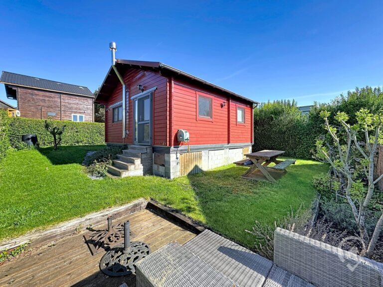 Condrogest - Chalet 1 chambre à vendre à Hastière