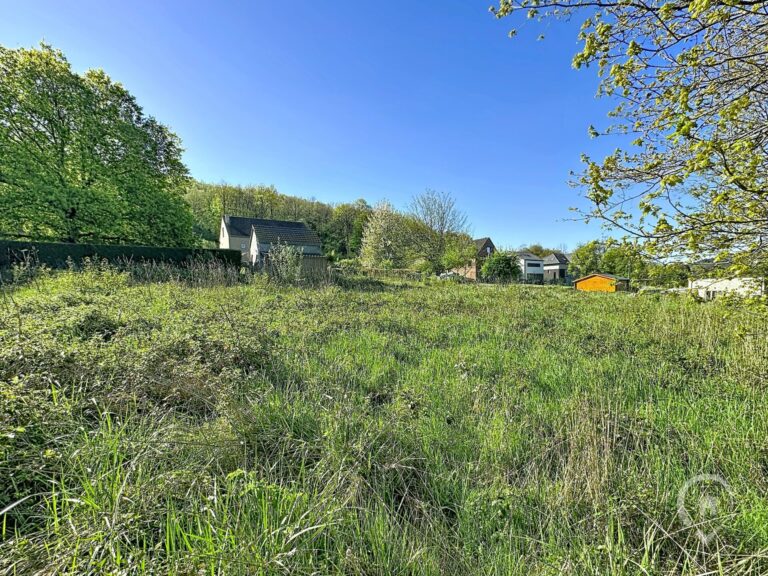 Condrogest - Terrain à lotir de 28 ares pour 4 lots à vendre