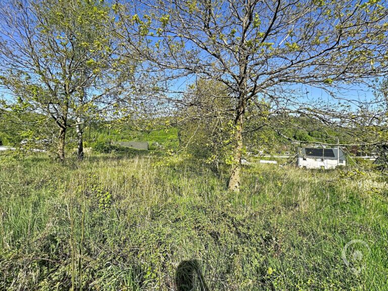 Condrogest - Terrain à lotir de 28 ares pour 4 lots à vendre