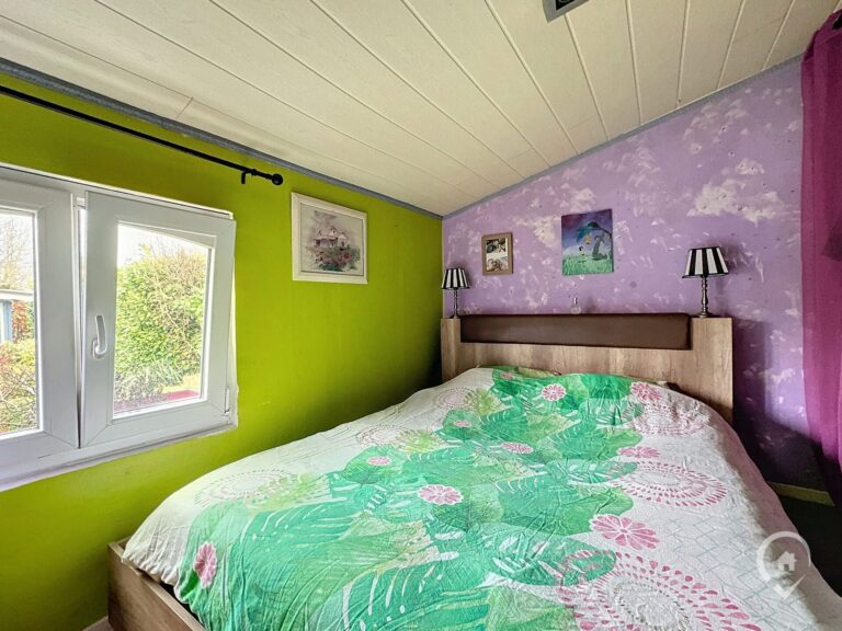 Condrogest - Chalet 1 chambre + terrain à vendre à Hastière