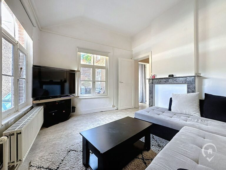 Condrogest - Maison 3 chambres à vendre au centre de Dinant
