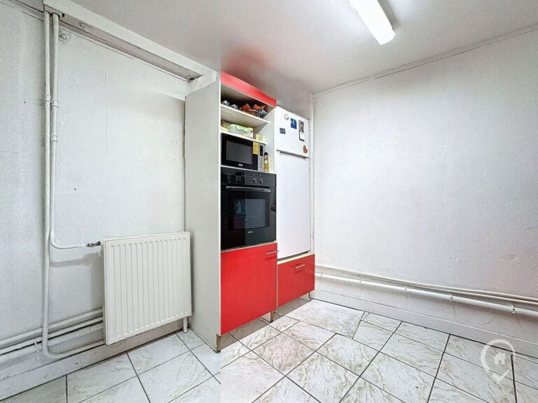 Condrogest - Maison 3 chambres à vendre au centre de Dinant