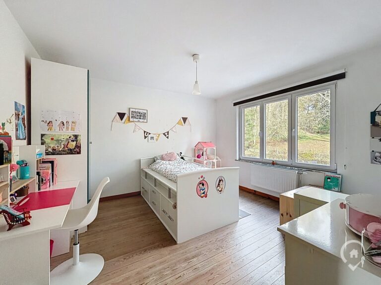 Condrogest - VENDU Maison rénovée 3 chambres avec jardin et terrasse à Ciney