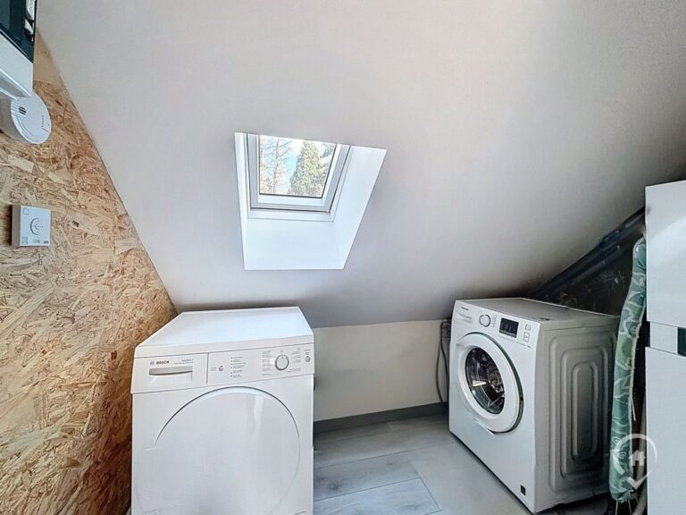 Condrogest - VENDU Maison rénovée 3 chambres avec jardin et terrasse à Ciney