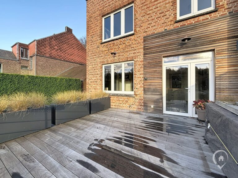 Condrogest - VENDU Maison rénovée 3 chambres avec jardin et terrasse à Ciney