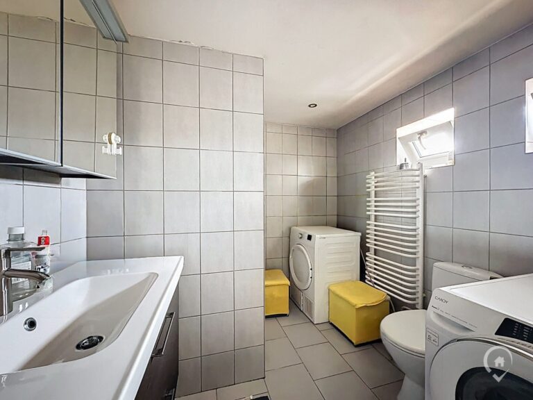 Condrogest - OPTION ! Maison 2 chambres à vendre à Fleurus - louée 700€