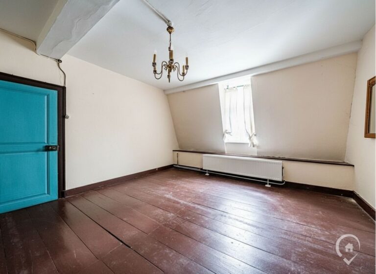 Condrogest - Maison de maître à vendre en bord de Meuse à Anseremme