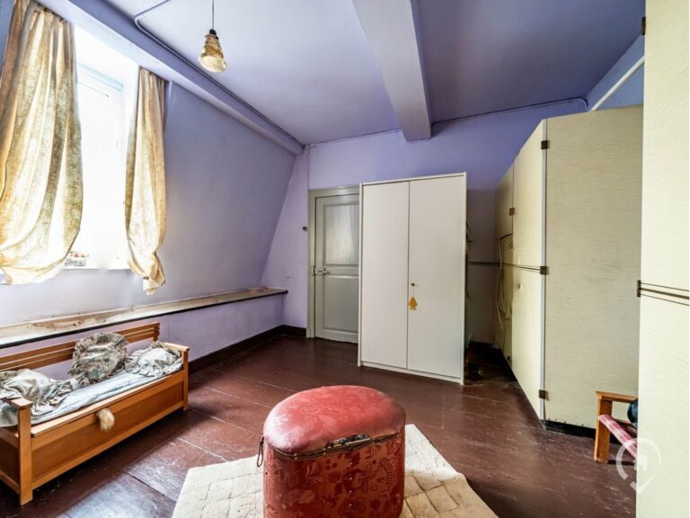 Condrogest - Maison de maître à vendre en bord de Meuse à Anseremme