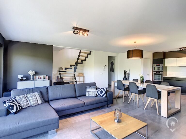 Condrogest - Magnifique duplex  3 chambres à louer à Hargimont SOUS OPTION