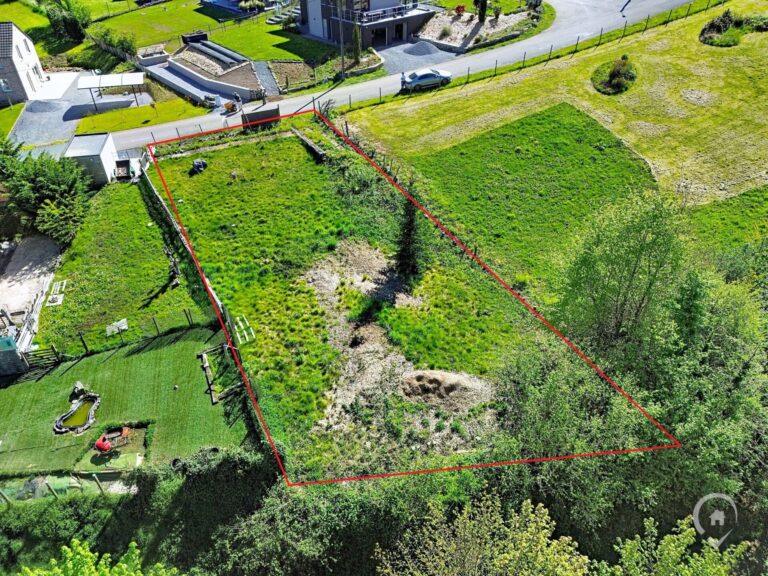 Condrogest - Terrain de 6 ares à vendre à Hastière