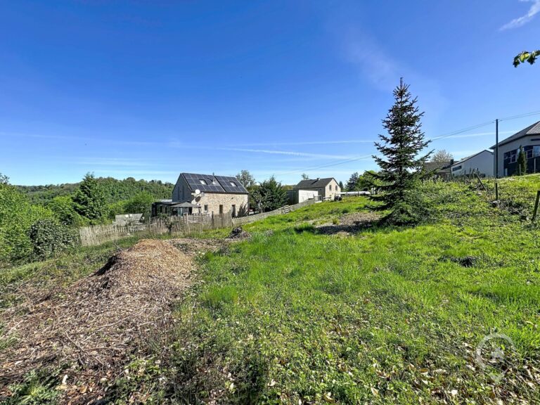 Condrogest - Terrain de 6 ares à vendre à Hastière