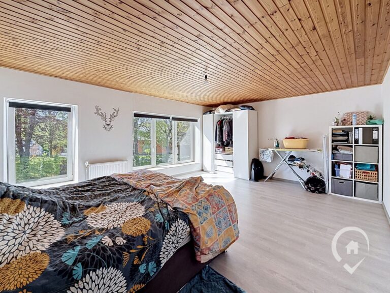 Condrogest - Maison familiale à vendre à Winenne