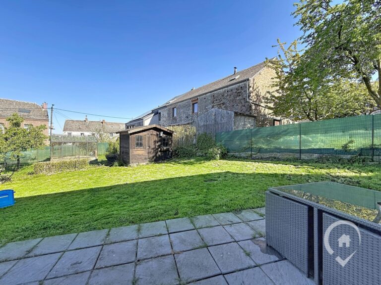 Condrogest - Maison familiale à vendre à Winenne