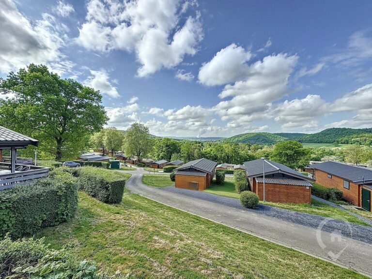 Condrogest - Chalet meublé 2 chambres à vendre à Hastière