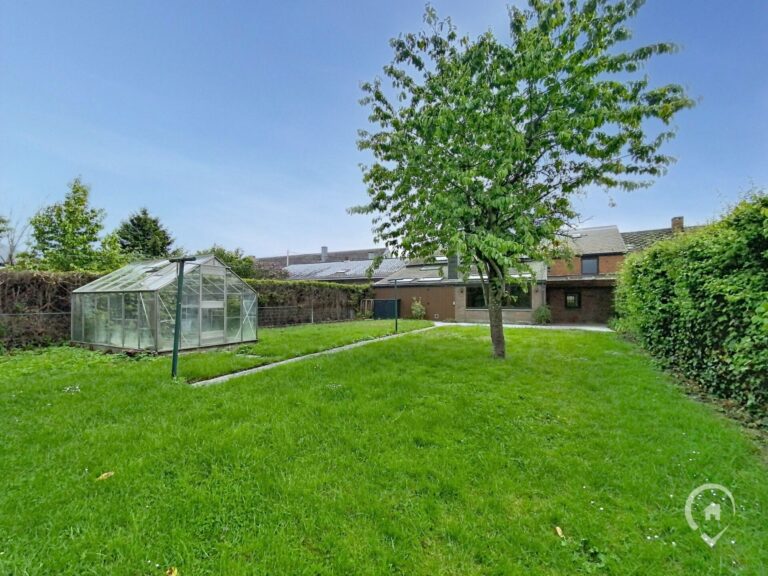 Condrogest - Maison 3 chambres avec jardin à louer à Haversin