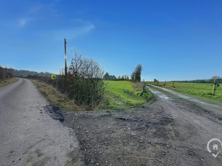 Condrogest - Superbe terrain de 2 hectares en zone agricole à Ménil-Favay